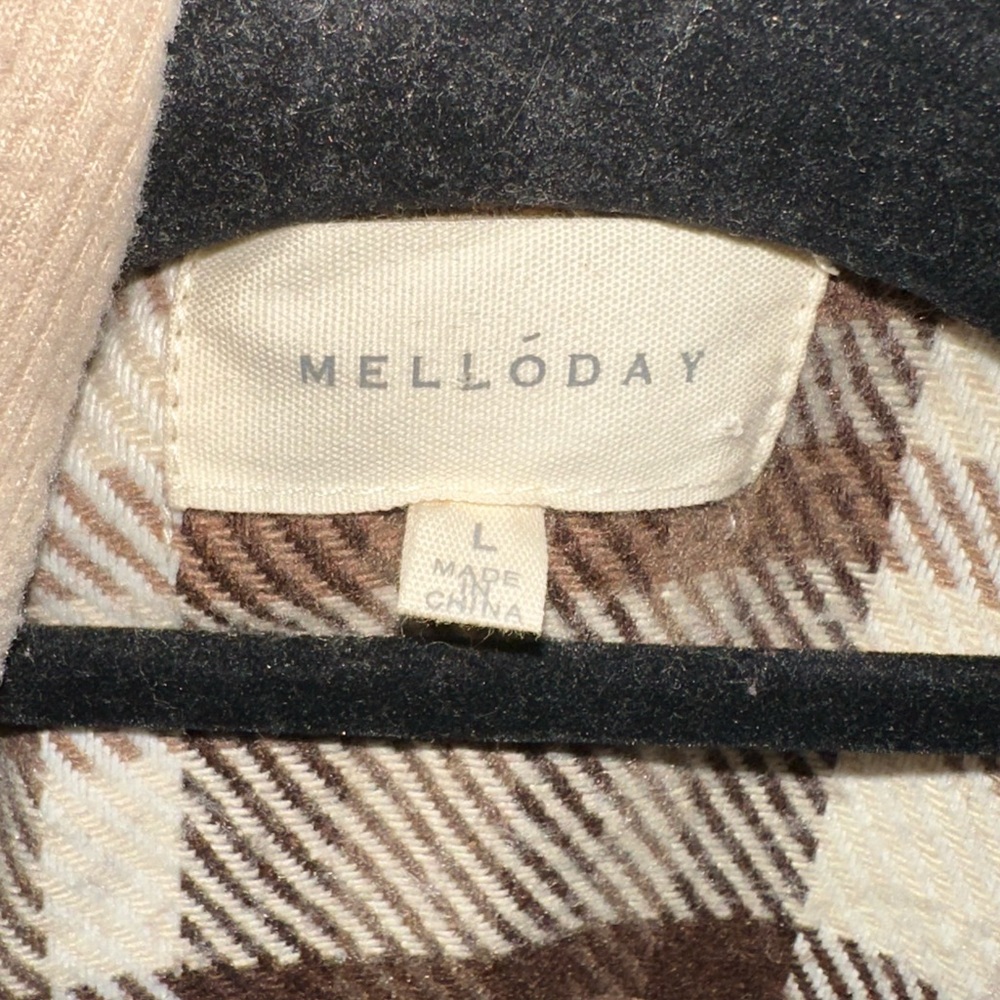 Plaid Women's Jacket in Brown and Tan - Picture 4 of 5